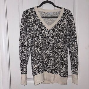 GAP Black and Cream Floral V-Neck Sweater